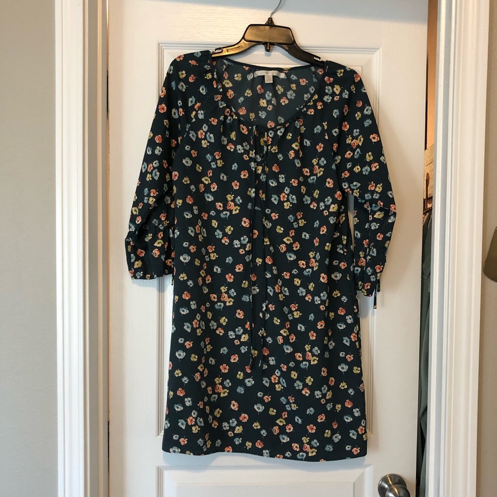 LC adorable floral dress with 3/4 sleeve